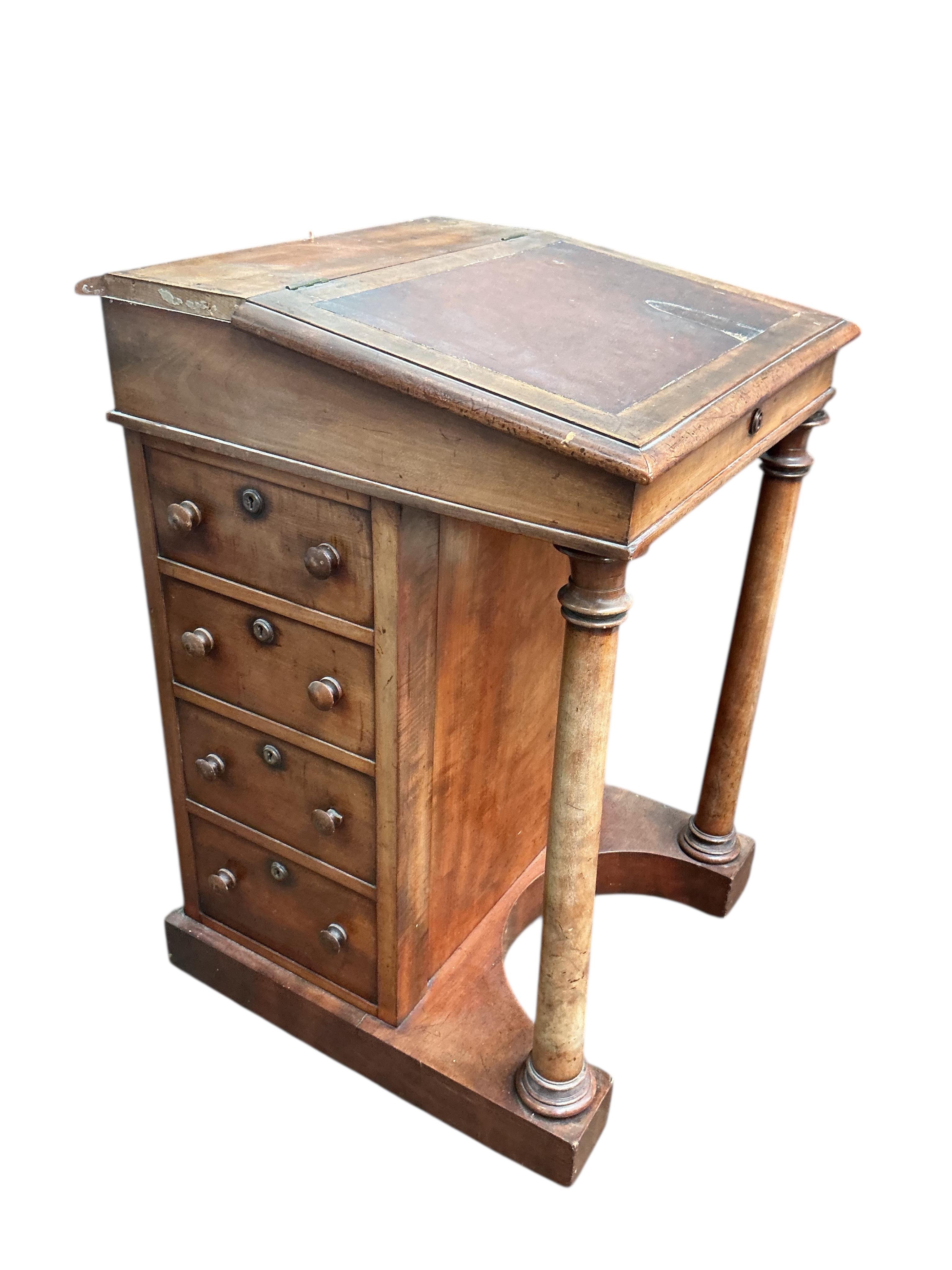 An early Victorian mahogany Davenport, width 54cm, depth 53cm, height 80cm